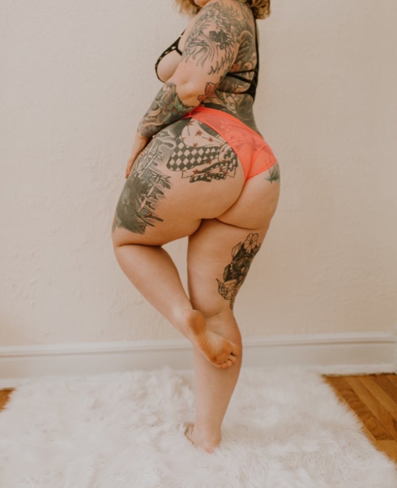Leela Sapphire, Kink Connoisseur