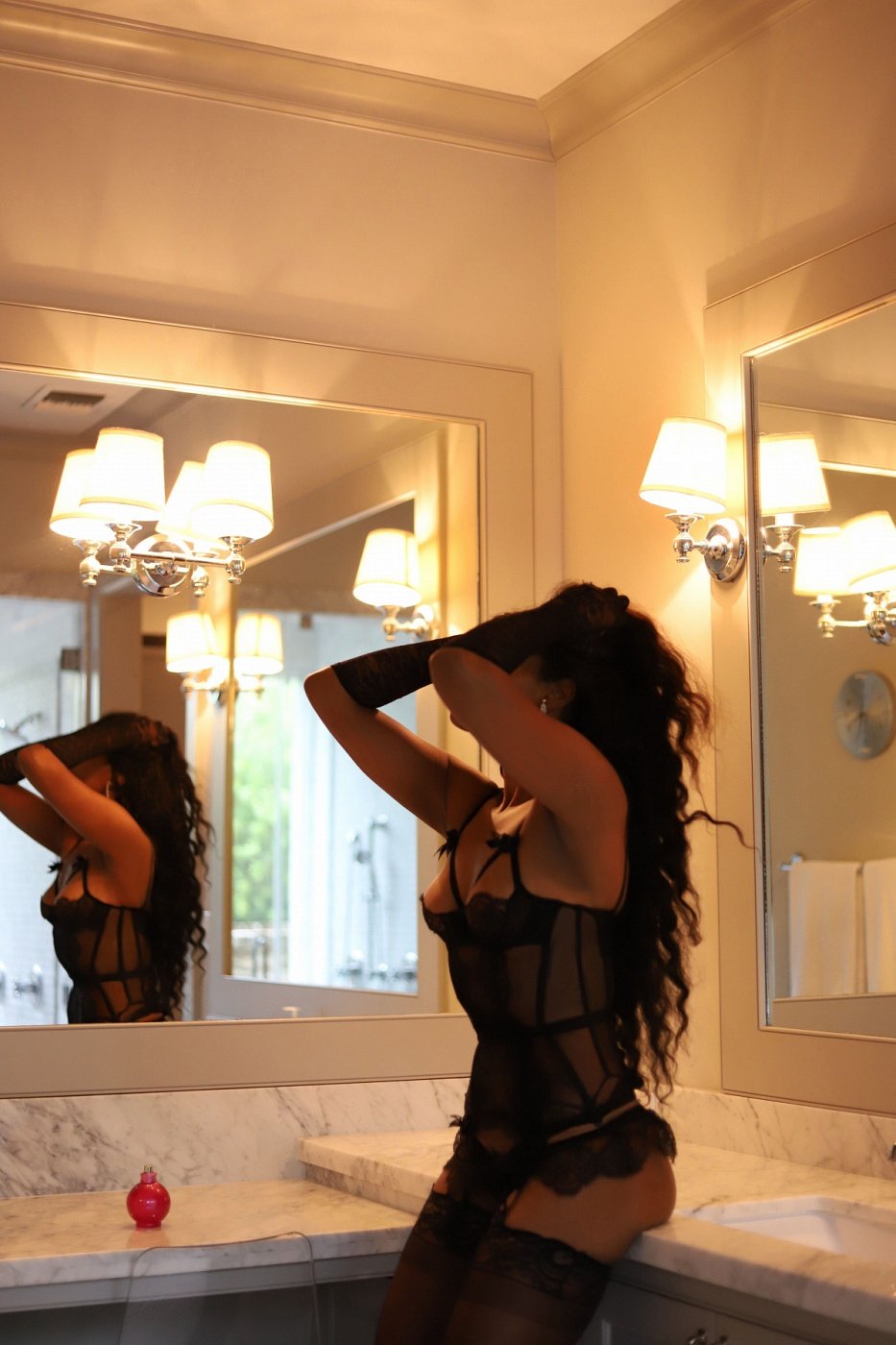 Lola Mansour
