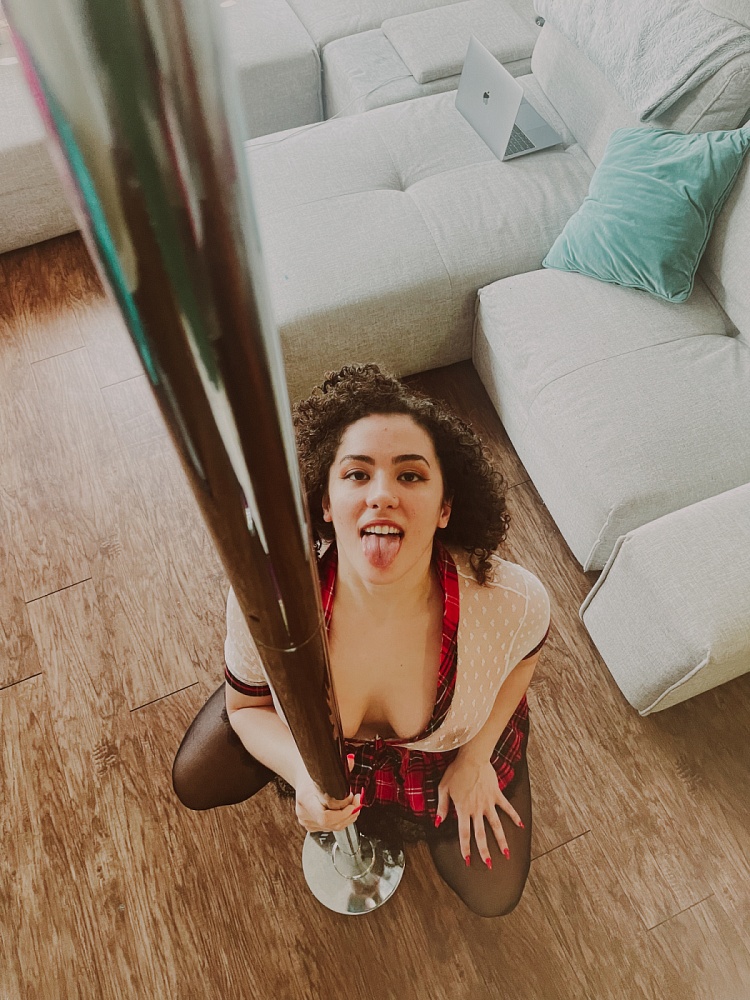 Chrissy Amorr