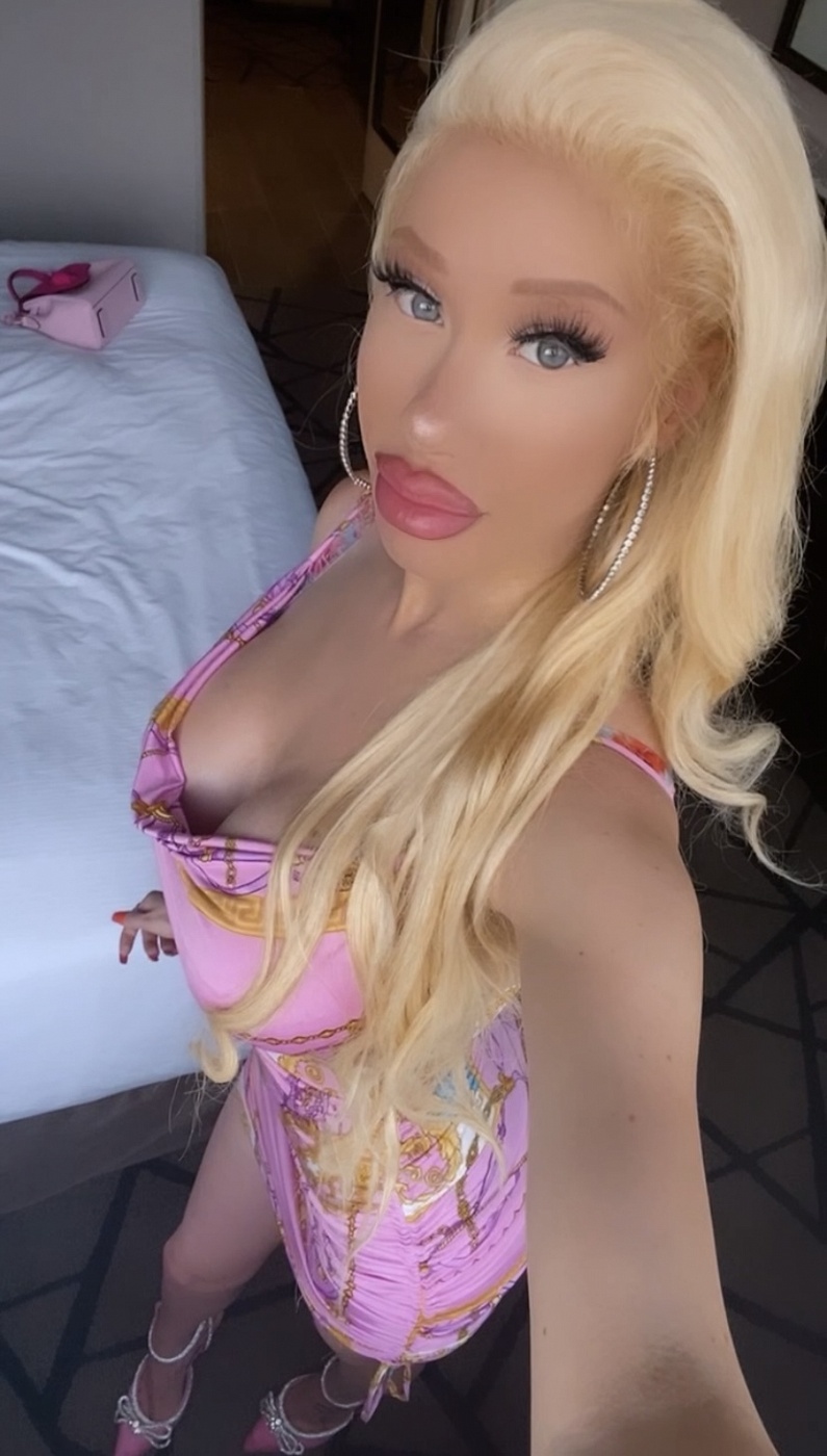 Kira Dior