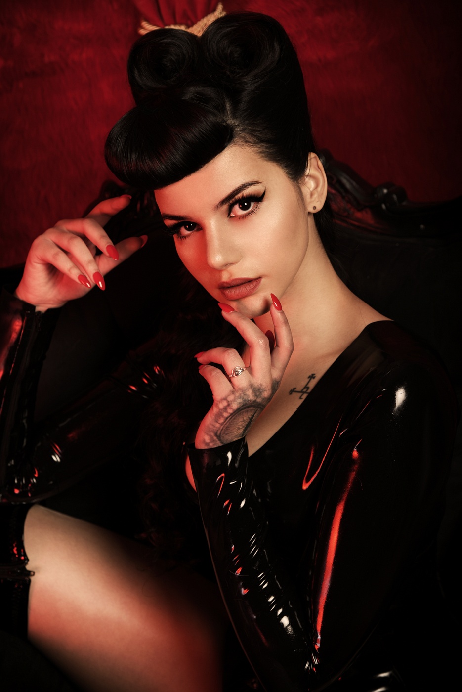 DOMINA FOX