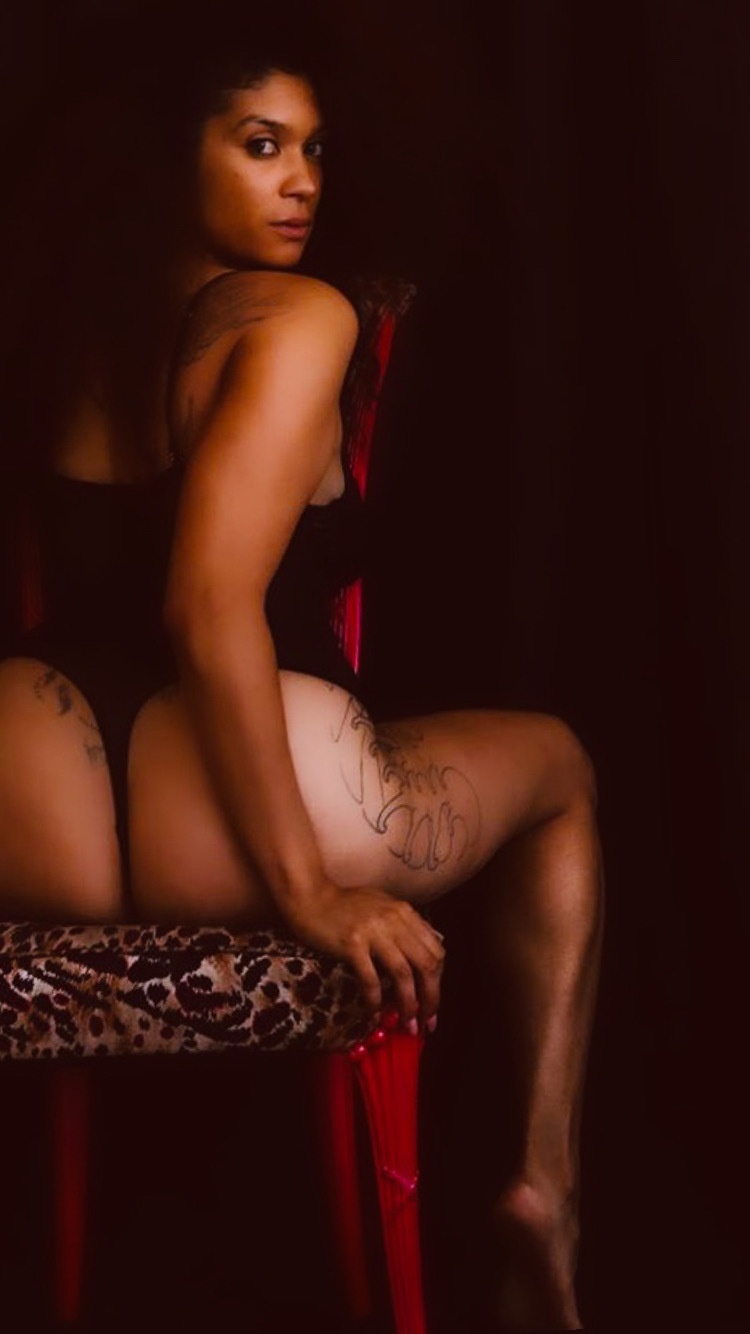 Nikki.Dulcinea