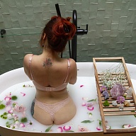 Scarlett Rose’s Avatar