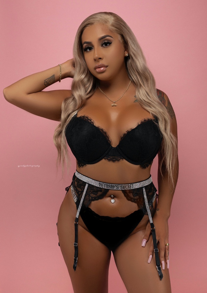 Lola Banks