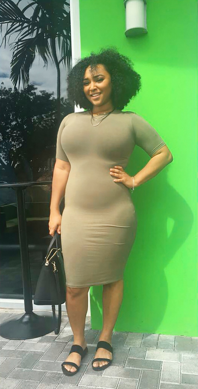 STUNNING JANET