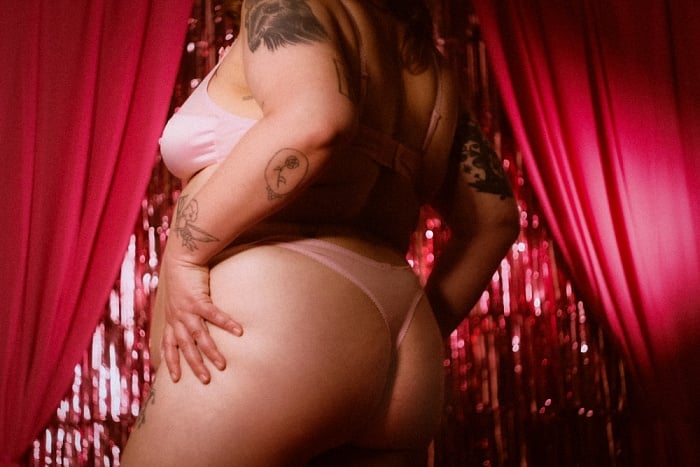 Leda Laurent