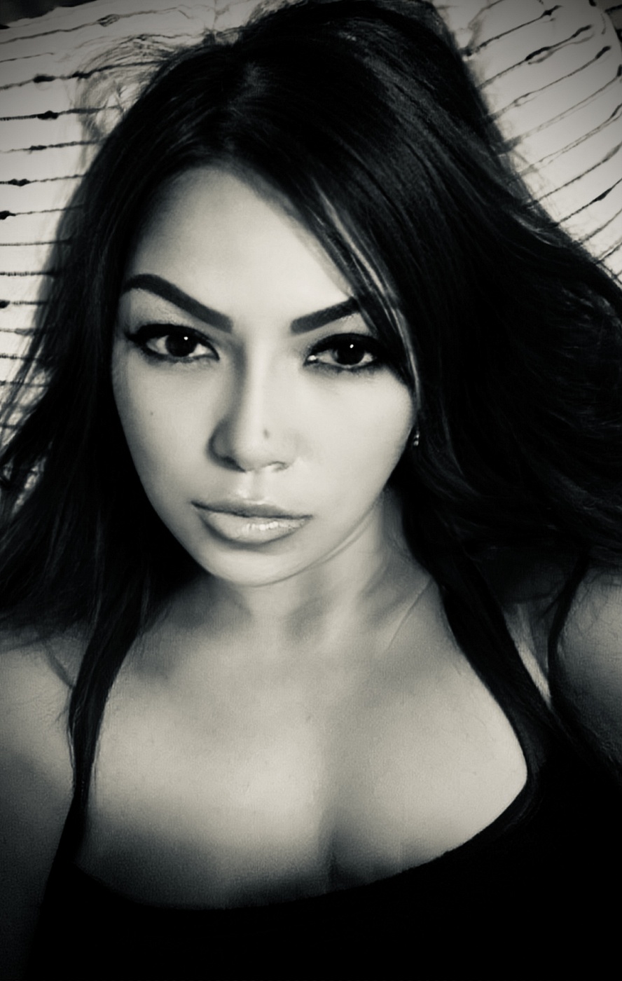 AlluraAmour Nuru Queen