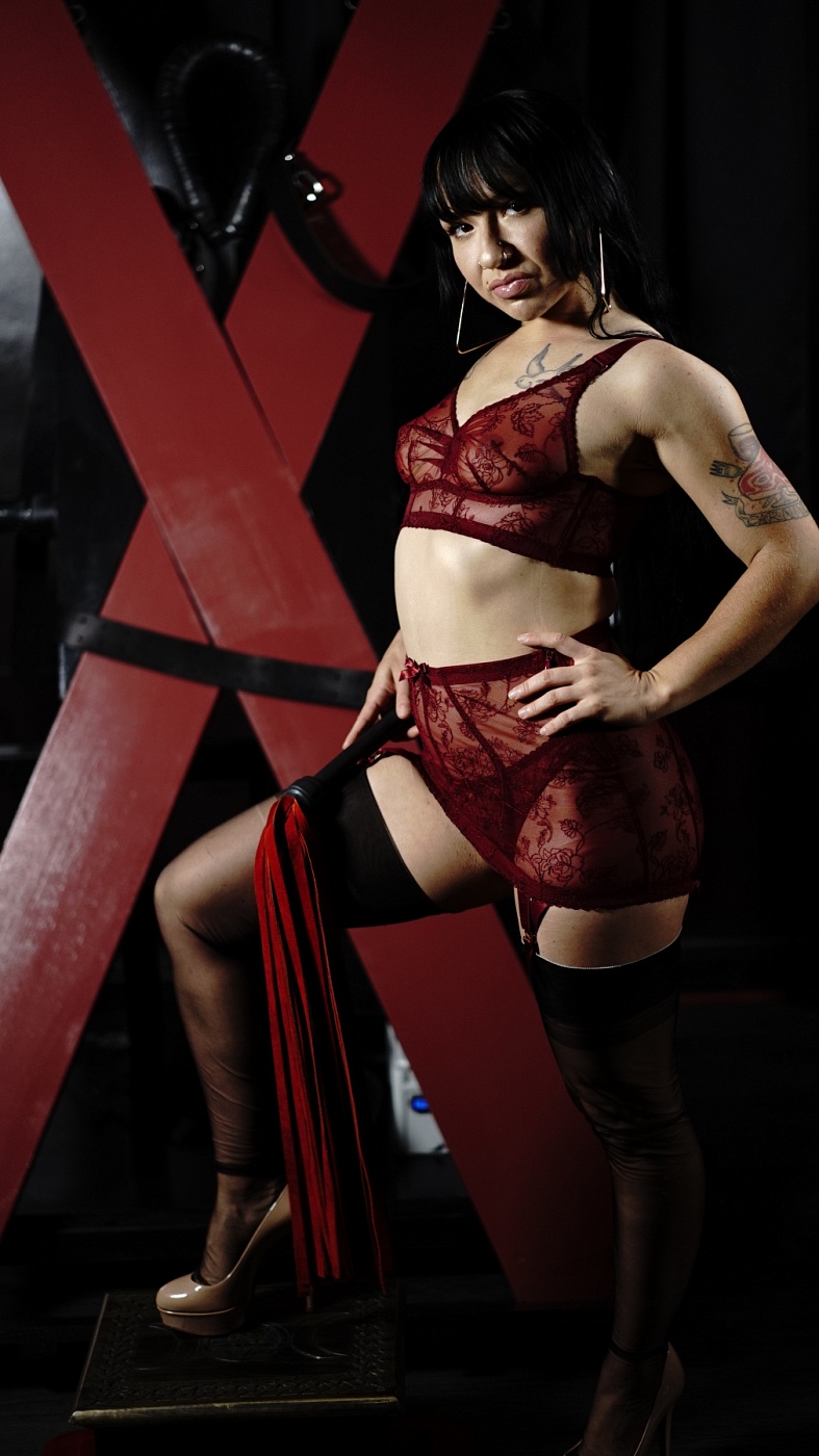 Domina Diablita