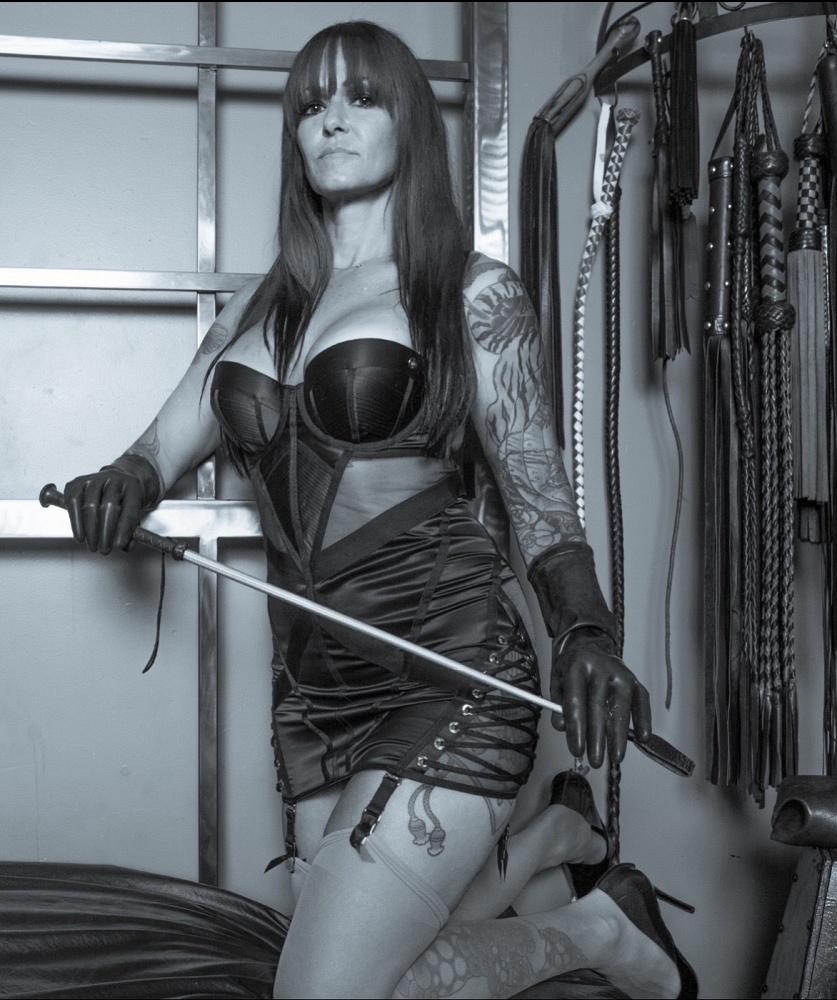 Domina Katy Lynx