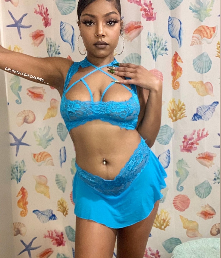 AlexxaMarie
