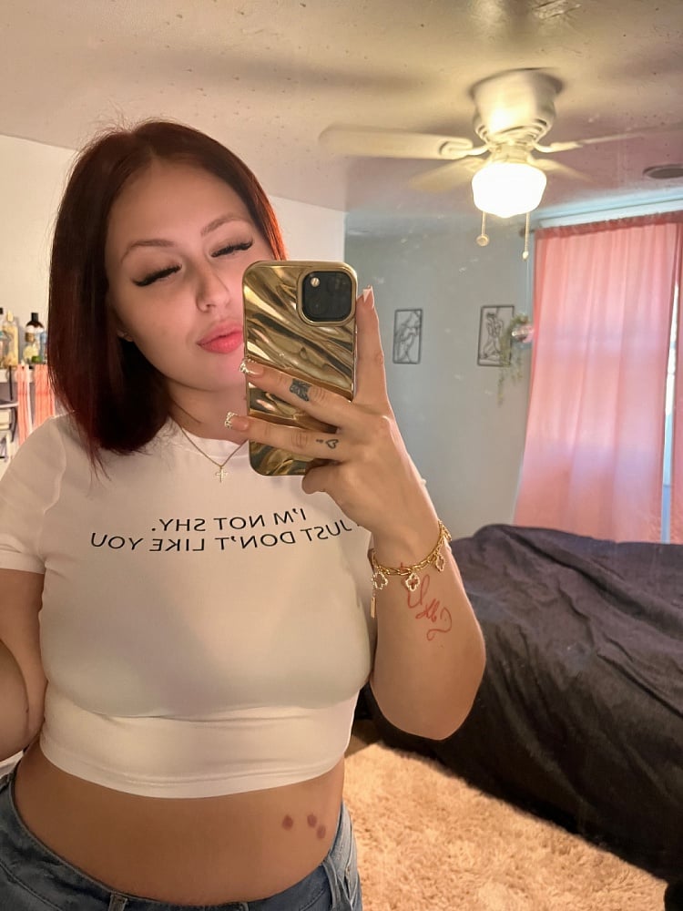 Neighbor Lina