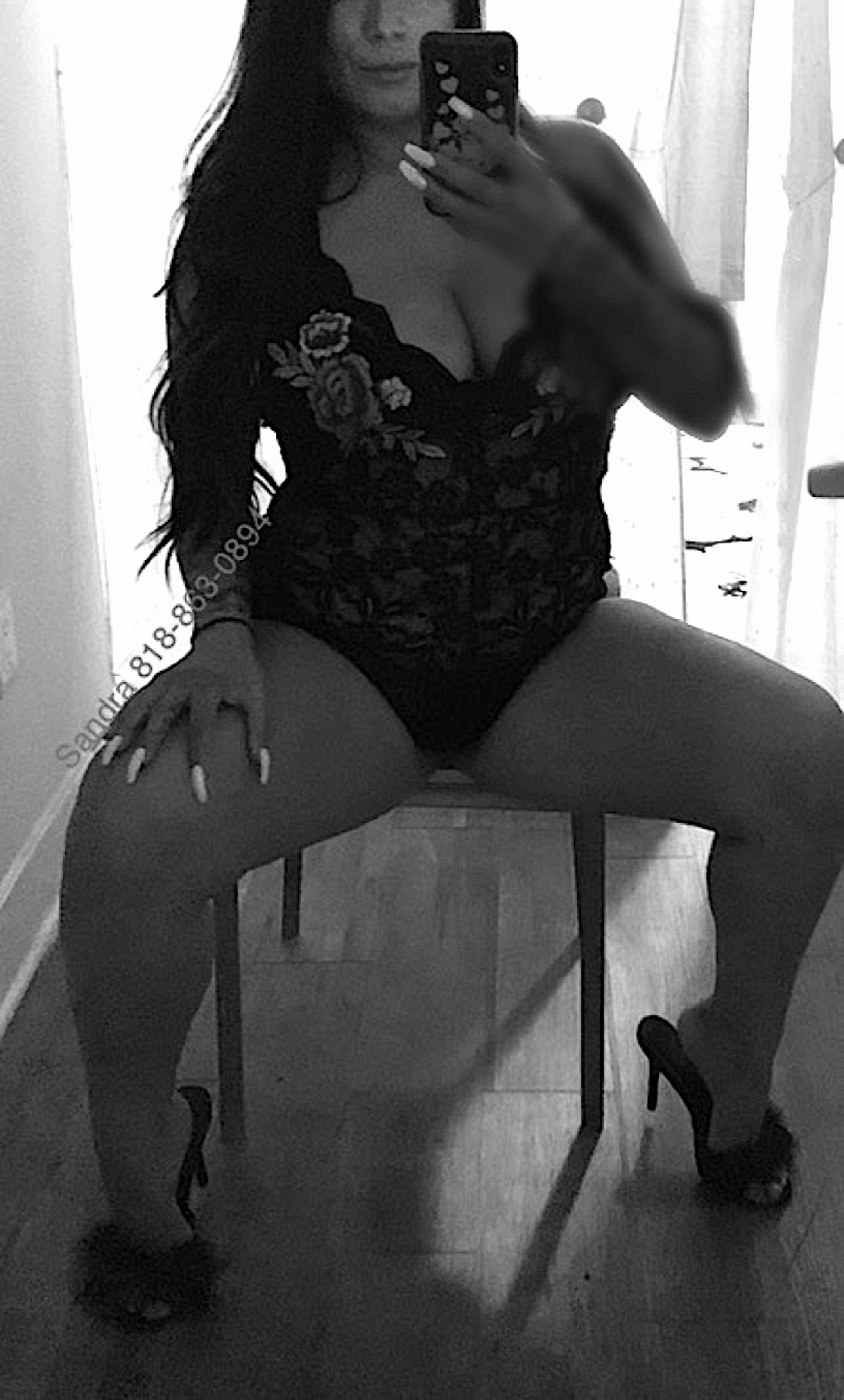 Busty Sandra