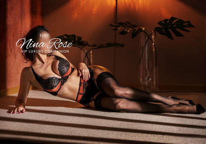Elite Nina Rose