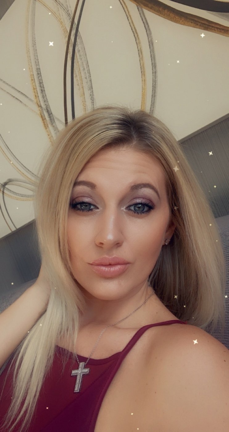 Lacey Nicole