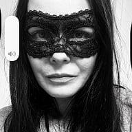 Velvetkittyxoxo’s Avatar