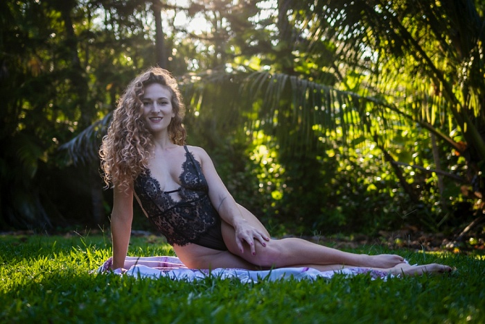 Revel Belle The Divinatrix