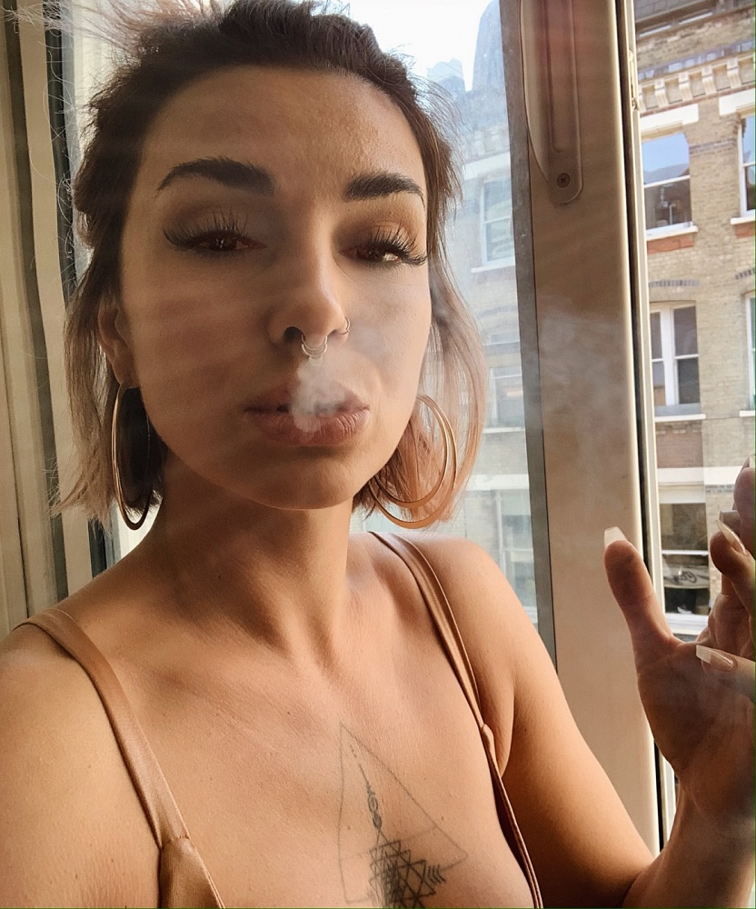 Roxy Fox