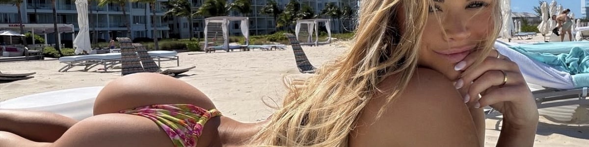 Sienna Collins Escort