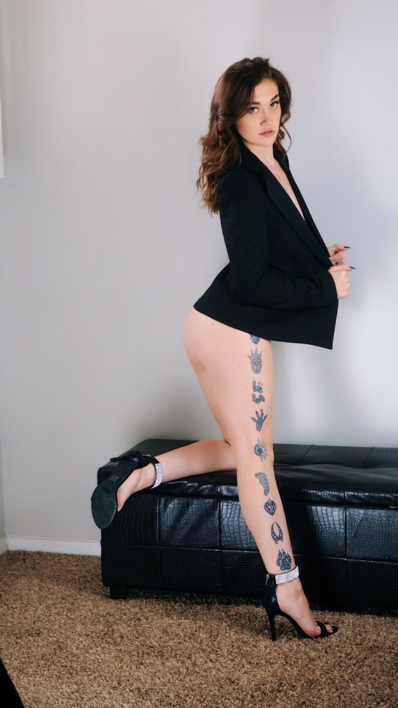 Kat Monroe