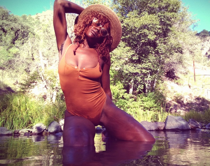 Zora Kelly