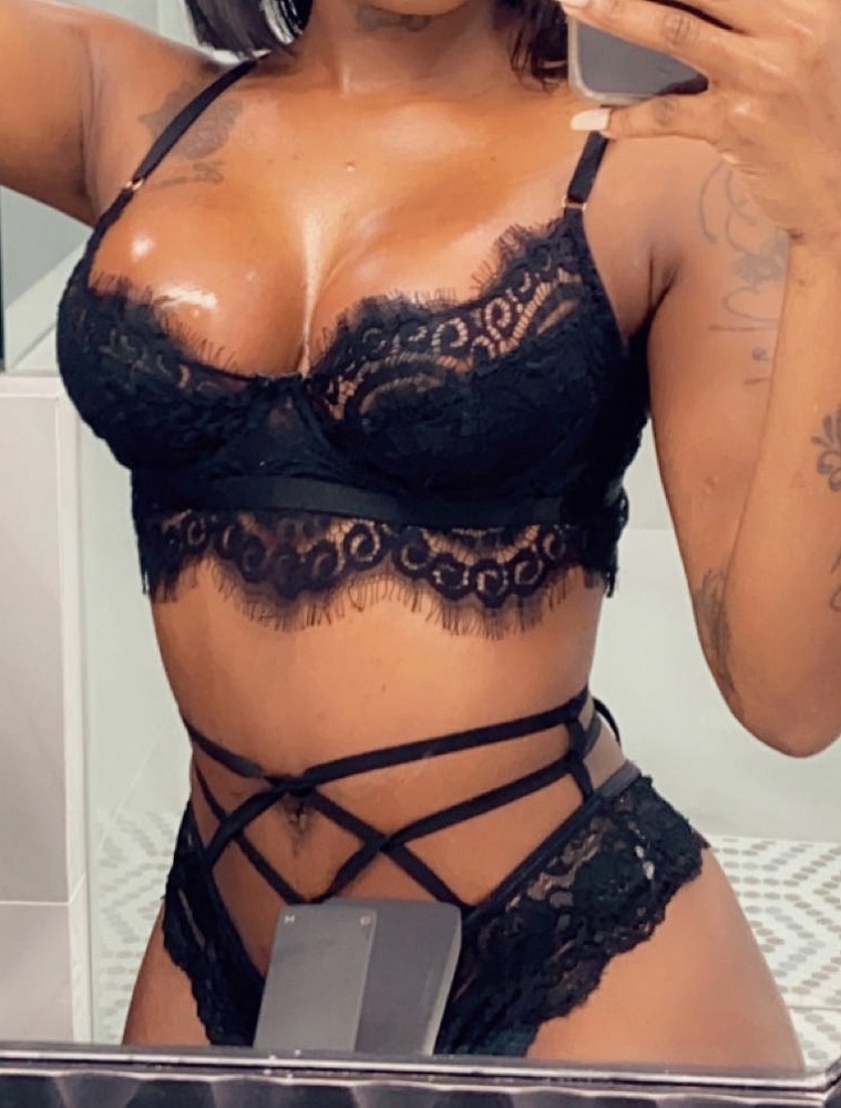 AdinaVix