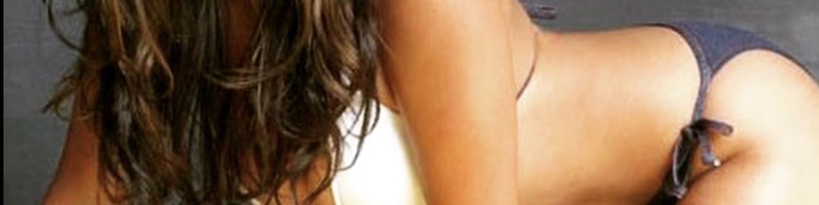 Desi Dulce Escort