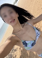Escort Akira Liu