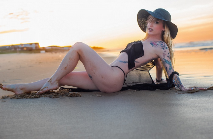 Dollnicole
